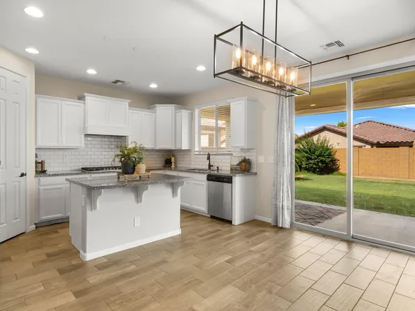 10220 E TALAMEER Avenue, Mesa, AZ 85212