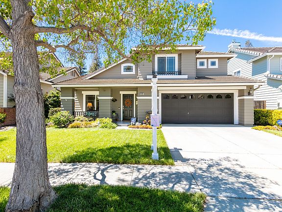 2nd image of 6125 Yeadon Way