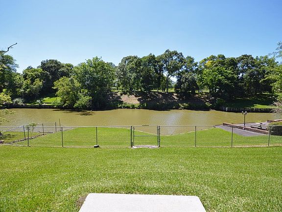 WHAT A BEAUTIFUL VIEW ON THE SHORES OF CLEAR CREEK