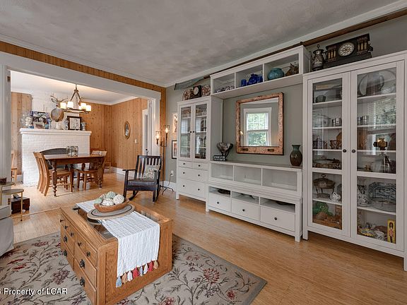 3rd image of 31 Parsonage St