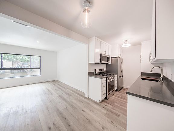 2nd image of 301 Ashland Ave #4