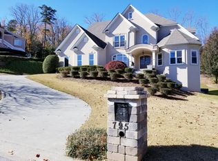 795 Oak Trail Dr, Marietta, GA 30062