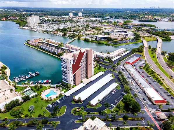 7300 Sun Island Dr S APT 706, South Pasadena, FL 33707