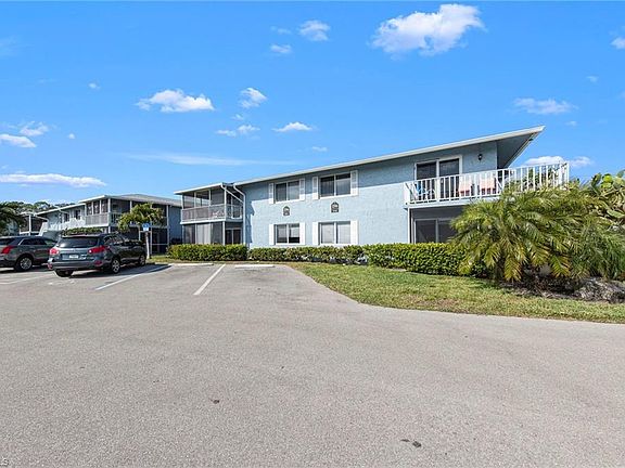 2nd image of 256 Palm DR #1