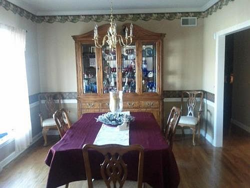 4th image of 141 Scarborough Ln