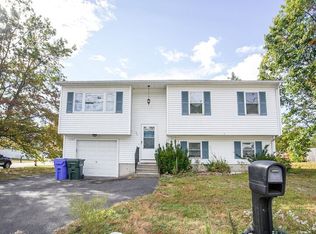 88 Wilmington Ave, Springfield, MA 01119