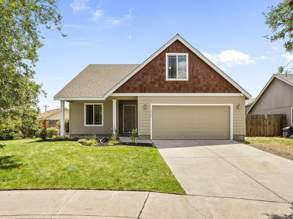 1924 NW Joshua Tree Ct, Redmond, OR 97756