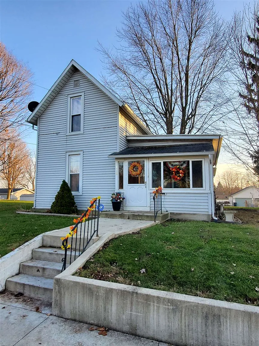 316 E Vine St photo 1
