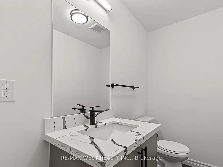 119 Town Line Rd E #D208 — Photo 23