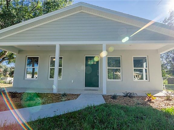 2nd image of 2927 Ellis Ave