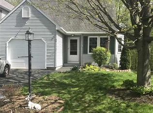99 Cooks Ct, Waterford, NY 12188