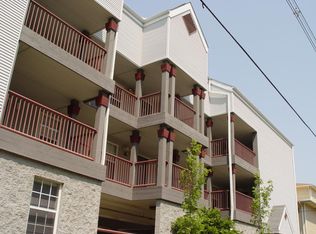 1009 S 2nd St APT 201, Champaign, IL 61820