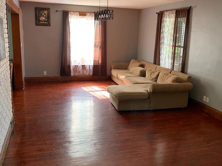 924 Santa Fe St — Photo 11