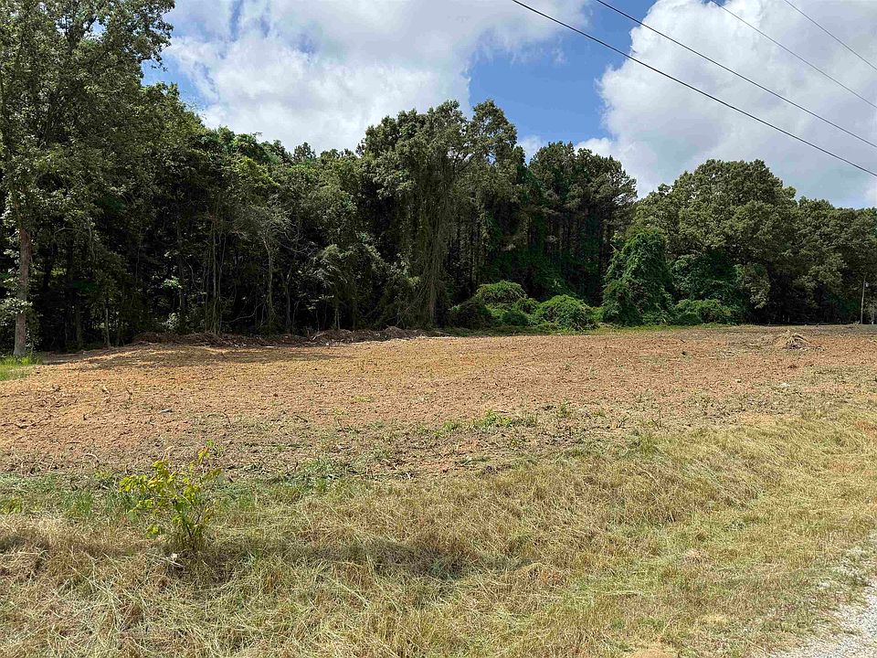 1st image of 240 Demeka Dr