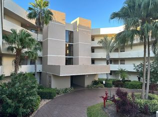 5900 Camino Del Sol APT 203, Boca Raton, FL 33433