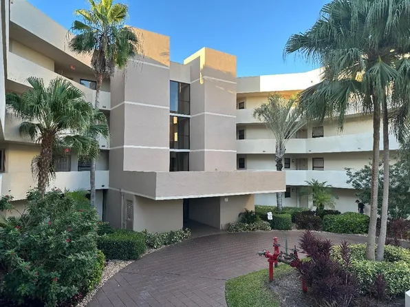 5900 Camino Del Sol #203, Boca Raton, FL 33433