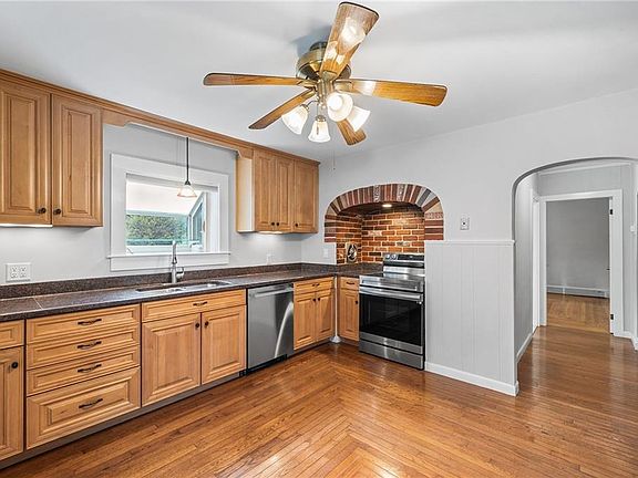 4th image of 3714 Mendon Rd