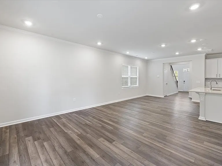 5914 Woodlawn Dr — Photo 17
