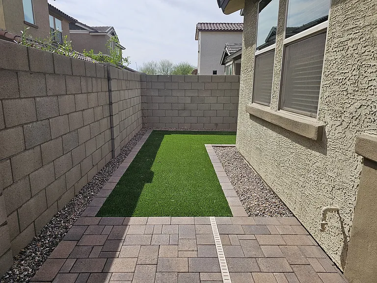 16253 W Avenida Del Sol — Photo 28