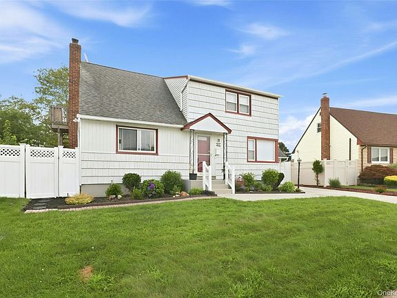 2nd image of 341 Hillcrest Drive
