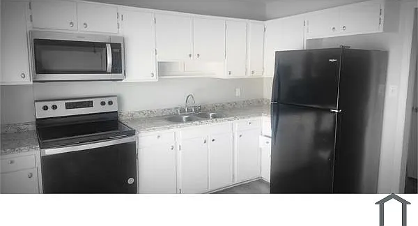 6140 Louise St #1 — Photo 2