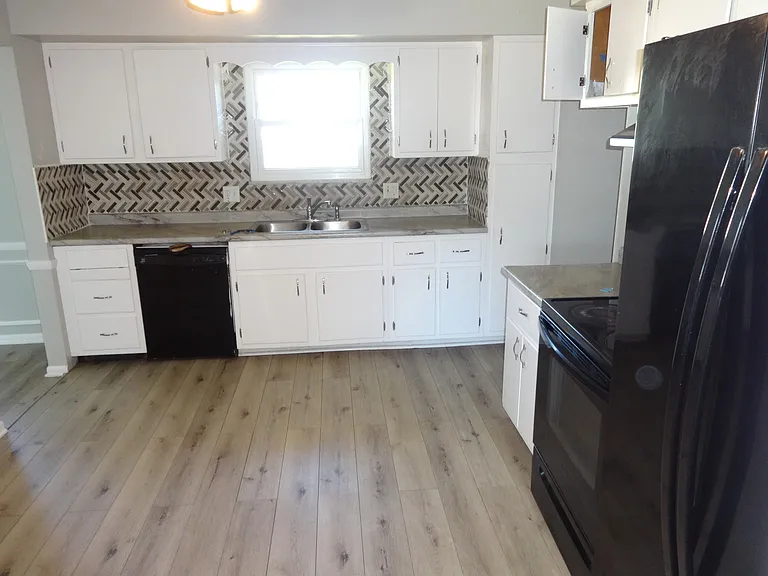 5142 Northcliff Loop E — Photo 2