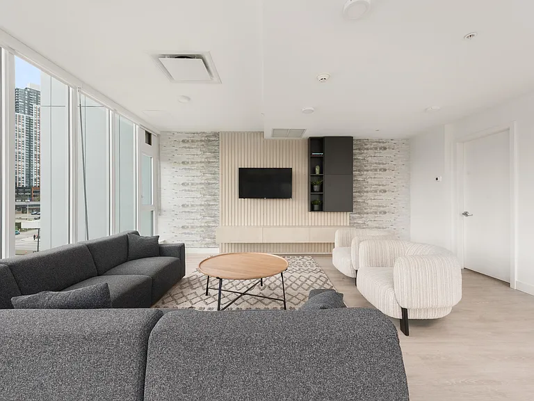 9675 King George Blvd #310 — Photo 23