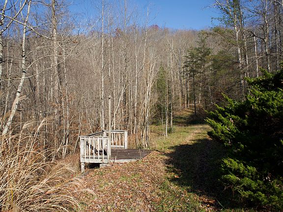 5th image of 8588 Highway 1274