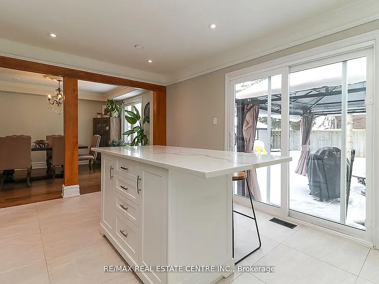 39 Cardinal St — Photo 12
