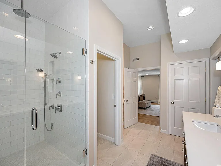 4 Nashoba Dr — Photo 2