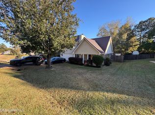5041 Womack Dr, Jackson, MS 39272
