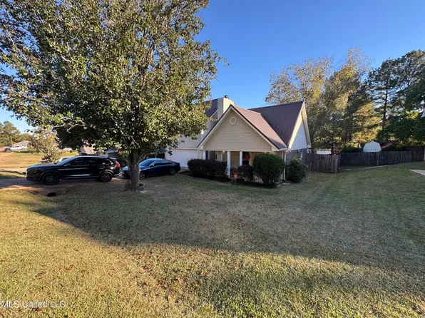 5041 Womack Dr, Jackson, MS 39272