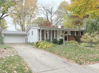 2807 Cranbrook Rd, Ann Arbor, MI 48104