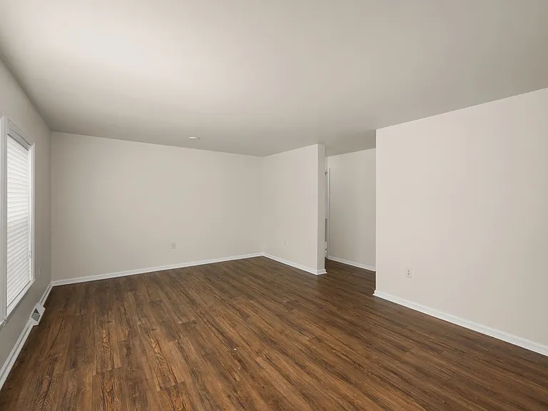27723 Crozet Dr — Photo 11