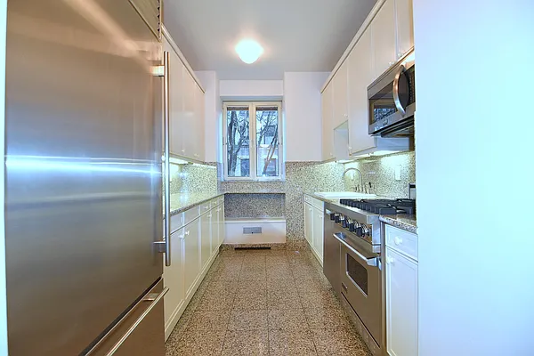 Rented by Manhattan Spaces | media 10