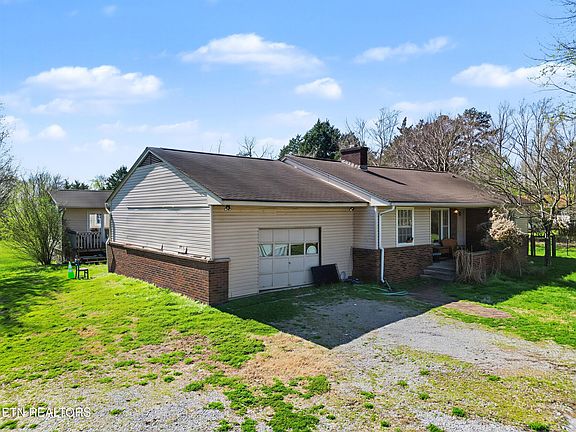 5th image of 4651 Schaad Rd