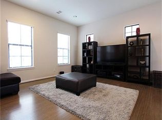 3952 Feagan St, Houston, TX 77007