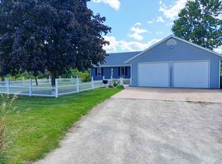 2029 Little Rapids Rd, De Pere, WI 54115