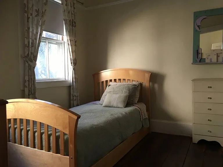 82 Thames St #1 — Photo 11