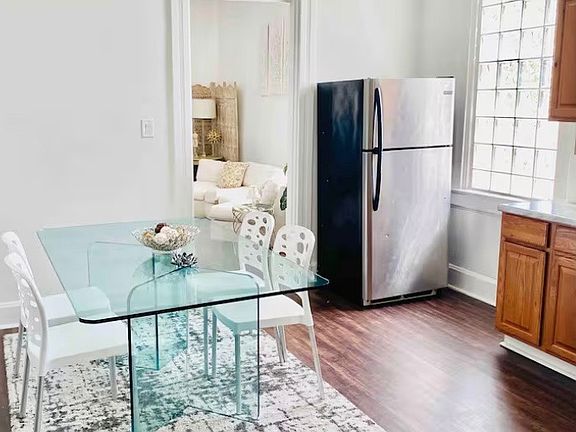 3rd image of 2869 W McMicken Ave #1