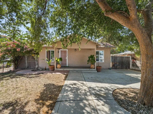 4694 E Montecito Ave, Fresno, CA 93702