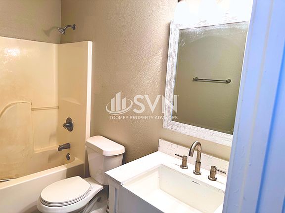 5th image of 1404 Saint Stephens Rd