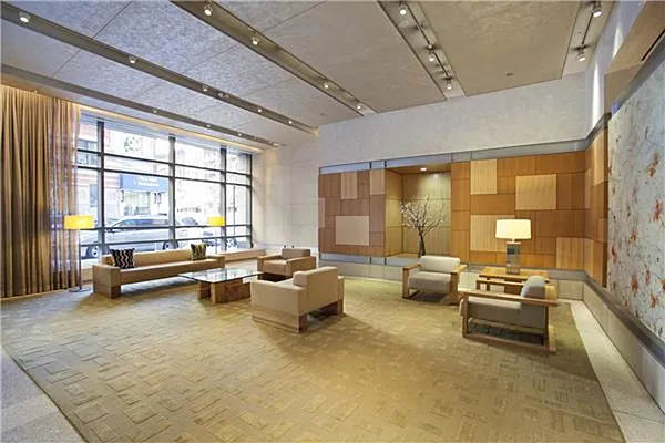 Rented by R New York | media 13