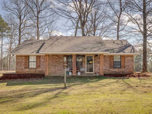903 Ferry Rd, Farmerville, LA 71241