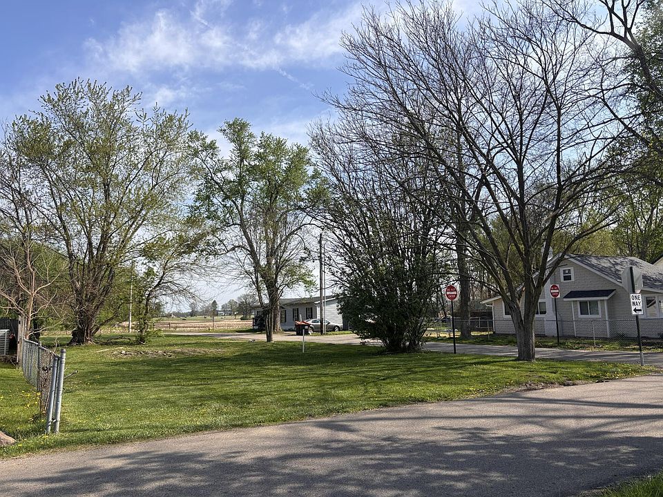 2nd image of 317 Highland Ave
