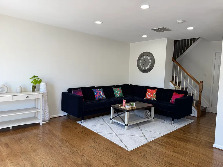 51 Willow St — Photo 10