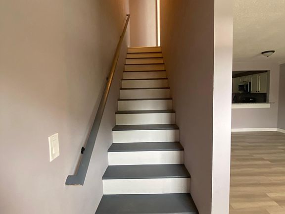 5th image of 46 Atlantic Oaks Cir #A