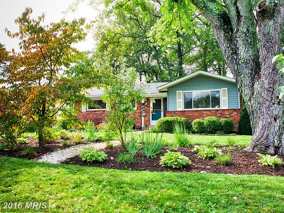3rd image of 7813 Bristow Dr