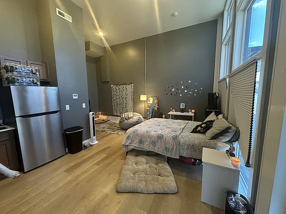 2nd image of 317 S Anderson St #1