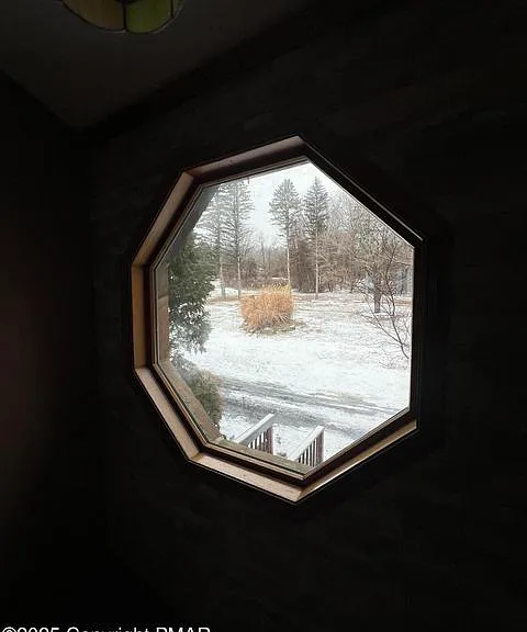 520 Maxine Dr — Photo 12